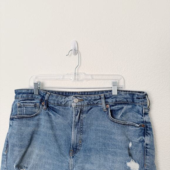[Old Navy] O.G. Short High Rise Distressed Mid Wash Cut Off Denim Shorts Size 18 - Picture 9 of 10
